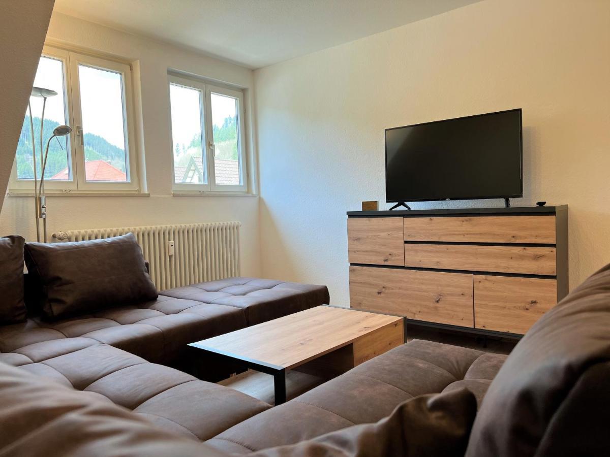 Ferienwohnung Kinzigblick - Balkon - Fuer Kinder - Mit Bettwaesche & Handtuecher Schenkenzell Buitenkant foto